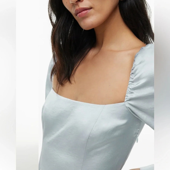 Wilfred Aritzia Bridgerton Satin midi Dress light gray smocked 22458 - Picture 3 of 13